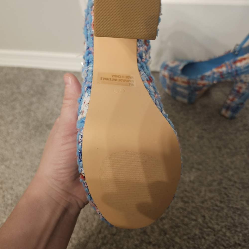 Stylish Blue Tweed Platform Heels - Picture 3 of 3